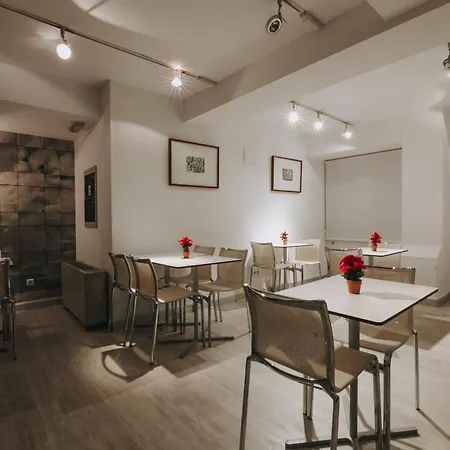 Szálloda Zaragoza Plaza *