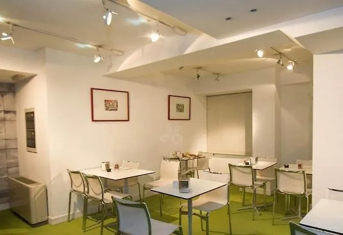 Zaragoza Plaza San Sebastian