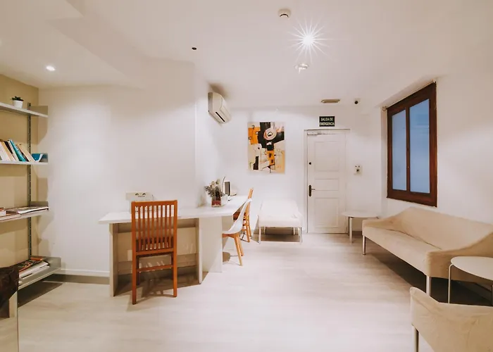 Hotel Zaragoza Plaza *