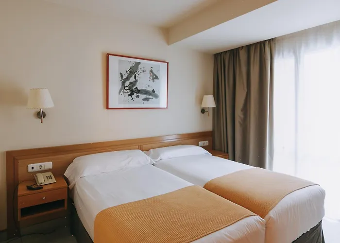 Zaragoza Plaza * San Sebastián