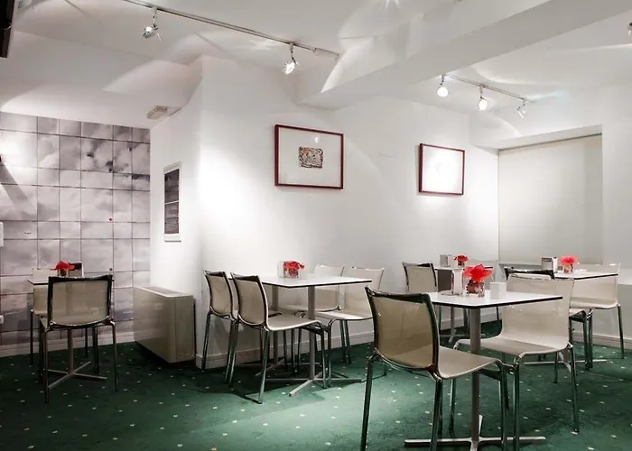 Hotel Zaragoza Plaza