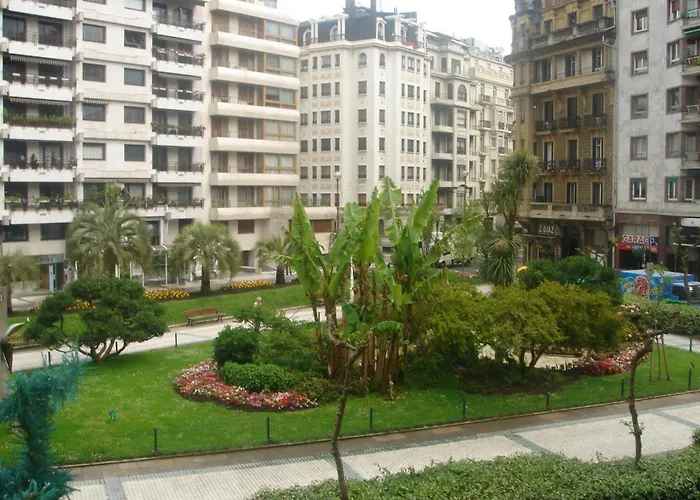 Zaragoza Plaza San Sebastian