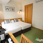 ホテル サラゴサ プラサ *