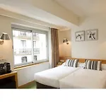 萨拉戈萨广场酒店 酒店 圣塞瓦斯蒂安