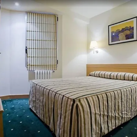 Zaragoza Plaza Hotel San Sebastian