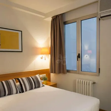 Hotell Zaragoza Plaza