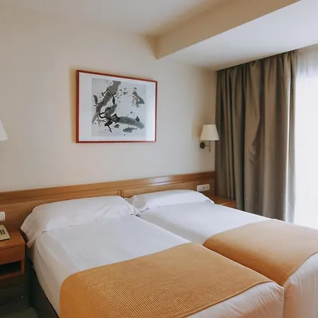 Zaragoza Plaza * سان سيباستيان