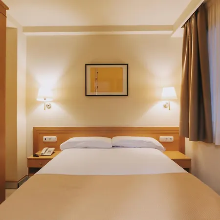 Zaragoza Plaza * سان سيباستيان