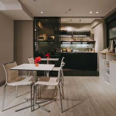 Hotell Zaragoza Plaza