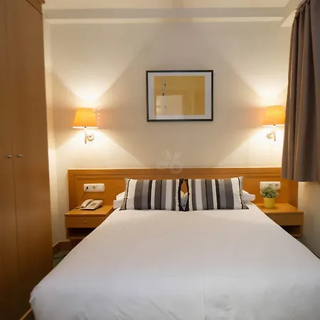 Zaragoza Plaza Hotel San Sebastián