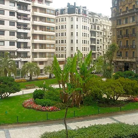Zaragoza Plaza
