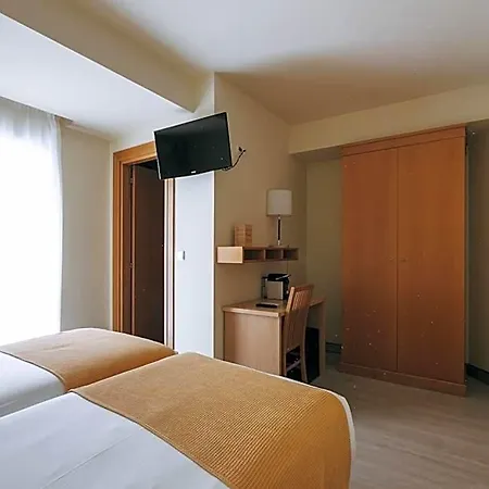 Zaragoza Plaza Hotel San Sebastian