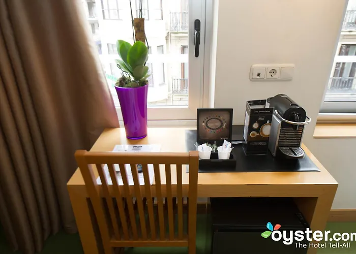 萨拉戈萨广场酒店