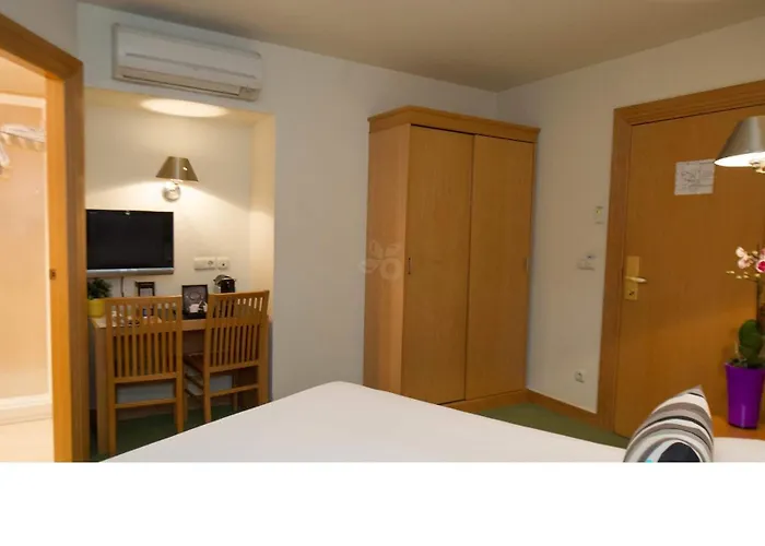 萨拉戈萨广场酒店 圣塞瓦斯蒂安