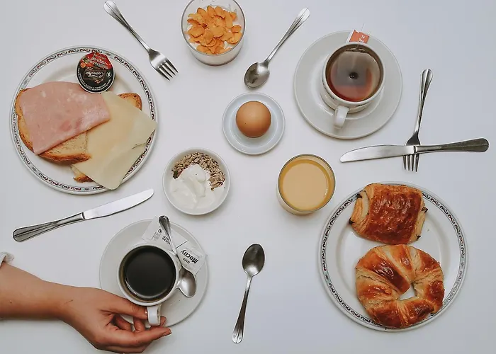 萨拉戈萨广场酒店