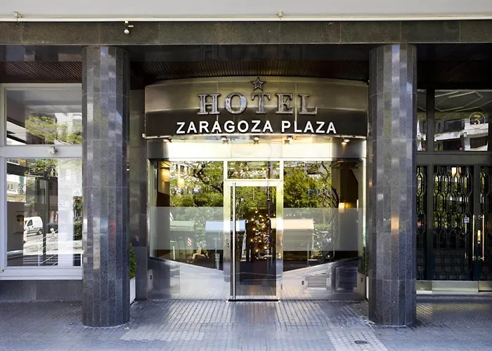 Zaragoza Plaza سان سيباستيان
