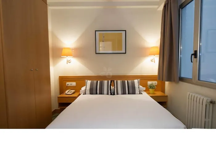 فندق Zaragoza Plaza سان سيباستيان