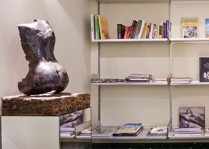 萨拉戈萨广场酒店 * 圣塞瓦斯蒂安