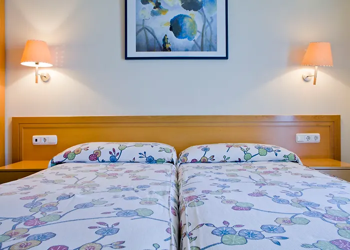 萨拉戈萨广场酒店