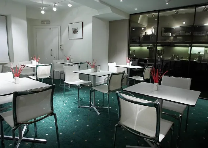 萨拉戈萨广场酒店 圣塞瓦斯蒂安