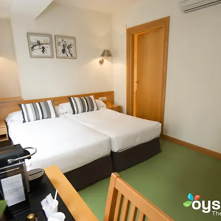 Hotell Zaragoza Plaza *