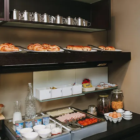 Hotell Zaragoza Plaza