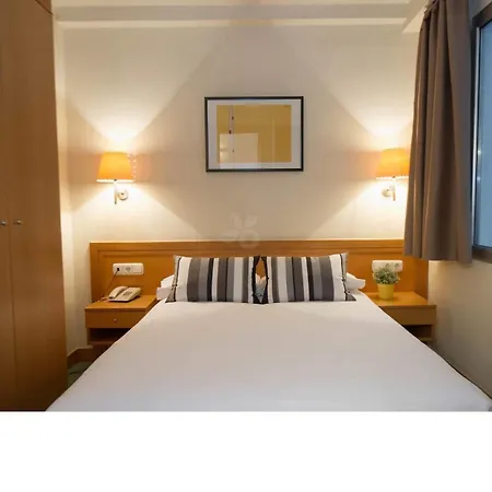 Hotell Zaragoza Plaza San Sebastián